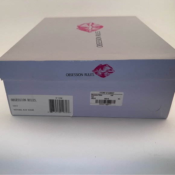 BNIB Obsession Rules Natural Tan Suede Platform Booties Size 8.5 - Picture 9 of 9